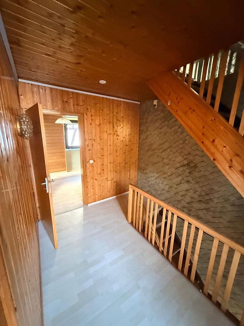 Prenájom domu 100 m², pozemek 250 m², Dorfstraße 6, Neuwied, Porýnie-Falcko Prenájom domu 100 m², pozemek 250 m², Dorfstraße 6, Neuwied, Porýnie-Falcko