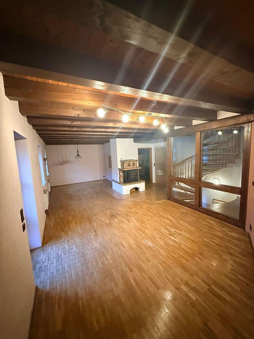 Prenájom domu 100 m², pozemek 250 m², Dorfstraße 6, Neuwied, Porýnie-Falcko Prenájom domu 100 m², pozemek 250 m², Dorfstraße 6, Neuwied, Porýnie-Falcko