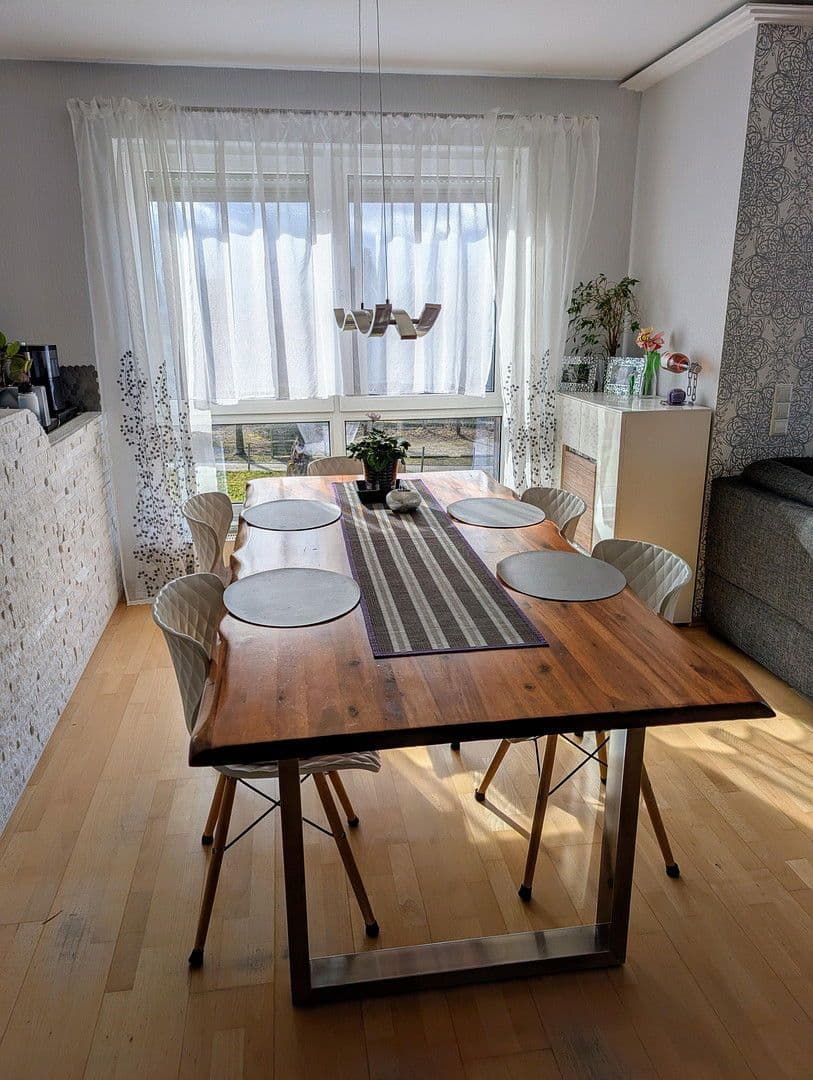 Predaj bytu 4-izbový 114 m², Aichtal, Bádensko-Wurttembersko Predaj bytu 4-izbový 114 m², Aichtal, Bádensko-Wurttembersko