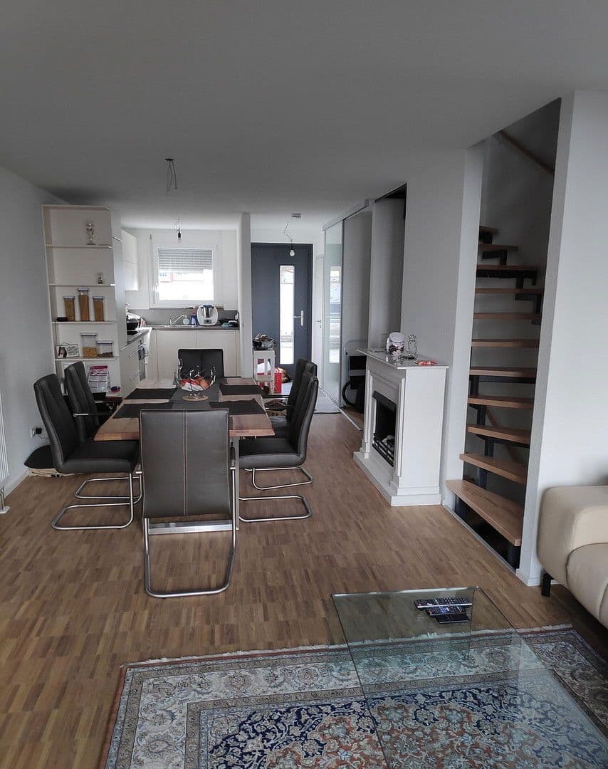 Predaj domu 125 m², pozemek 197 m², Abstatt, Bádensko-Wurttembersko Predaj domu 125 m², pozemek 197 m², Abstatt, Bádensko-Wurttembersko