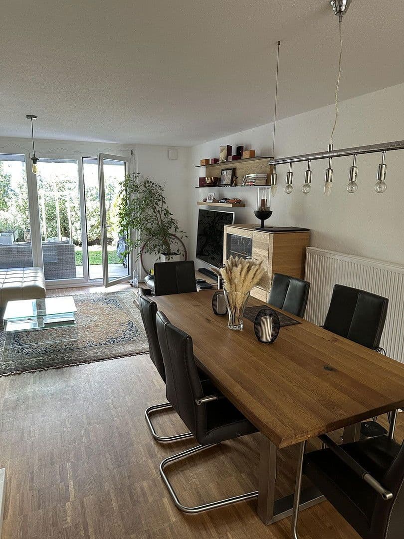 Predaj domu 125 m², pozemek 197 m², Abstatt, Bádensko-Wurttembersko Predaj domu 125 m², pozemek 197 m², Abstatt, Bádensko-Wurttembersko