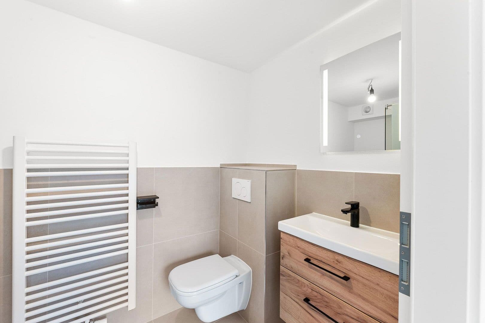 Predaj bytu 2-izbový 41 m², Stuttgart, Bádensko-Wurttembersko Predaj bytu 2-izbový 41 m², Stuttgart, Bádensko-Wurttembersko