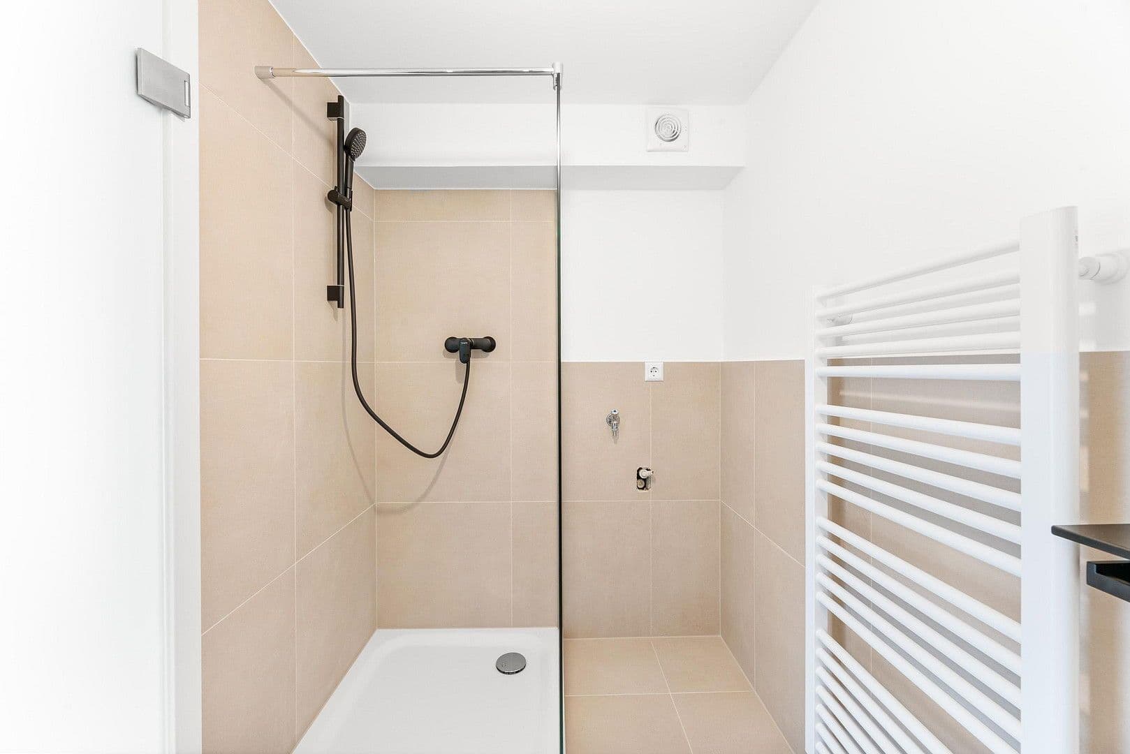 Predaj bytu 2-izbový 41 m², Stuttgart, Bádensko-Wurttembersko Predaj bytu 2-izbový 41 m², Stuttgart, Bádensko-Wurttembersko