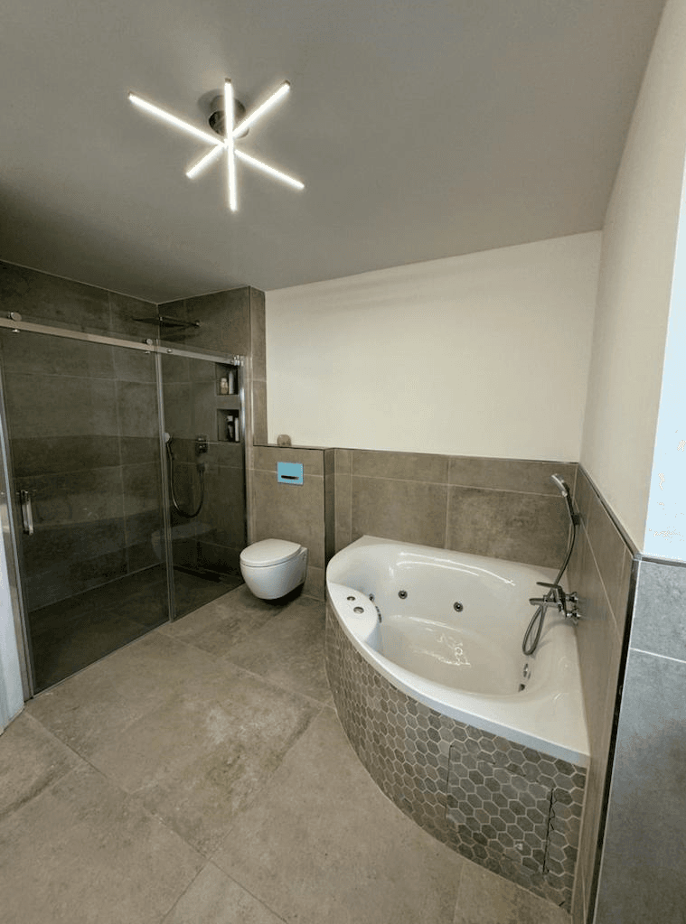 Predaj domu 280 m², pozemek 294 m², Darmstadt, Hesensko Predaj domu 280 m², pozemek 294 m², Darmstadt, Hesensko