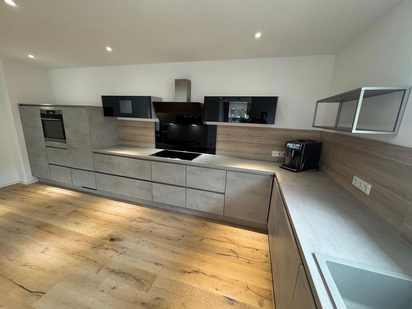 Predaj domu 280 m², pozemek 294 m², Darmstadt, Hesensko Predaj domu 280 m², pozemek 294 m², Darmstadt, Hesensko