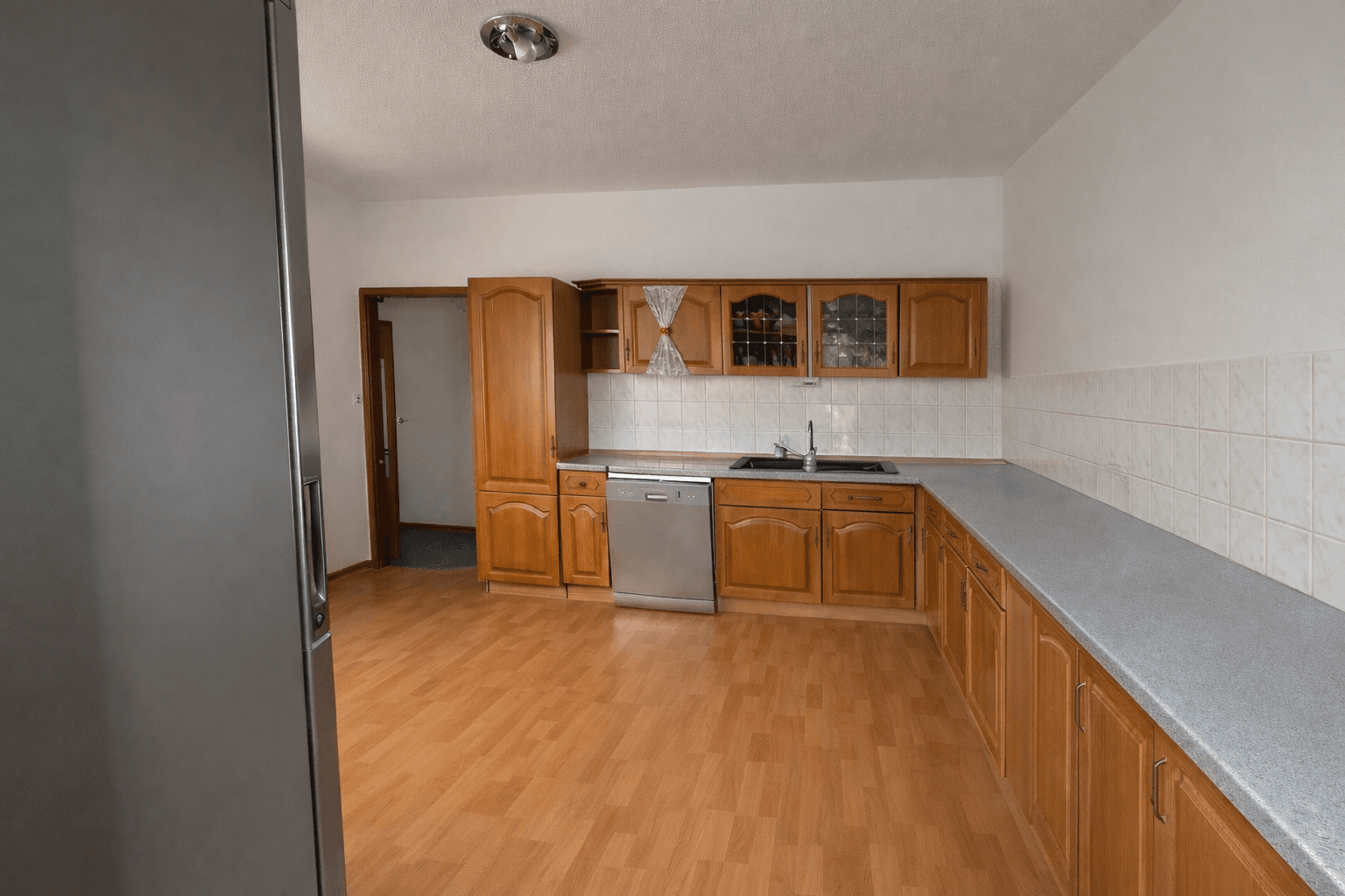 Prenájom bytu 4-izbový 90 m², Messerschmiedestr. 22, Zeitz, Sasko-Anhaltsko Prenájom bytu 4-izbový 90 m², Messerschmiedestr. 22, Zeitz, Sasko-Anhaltsko