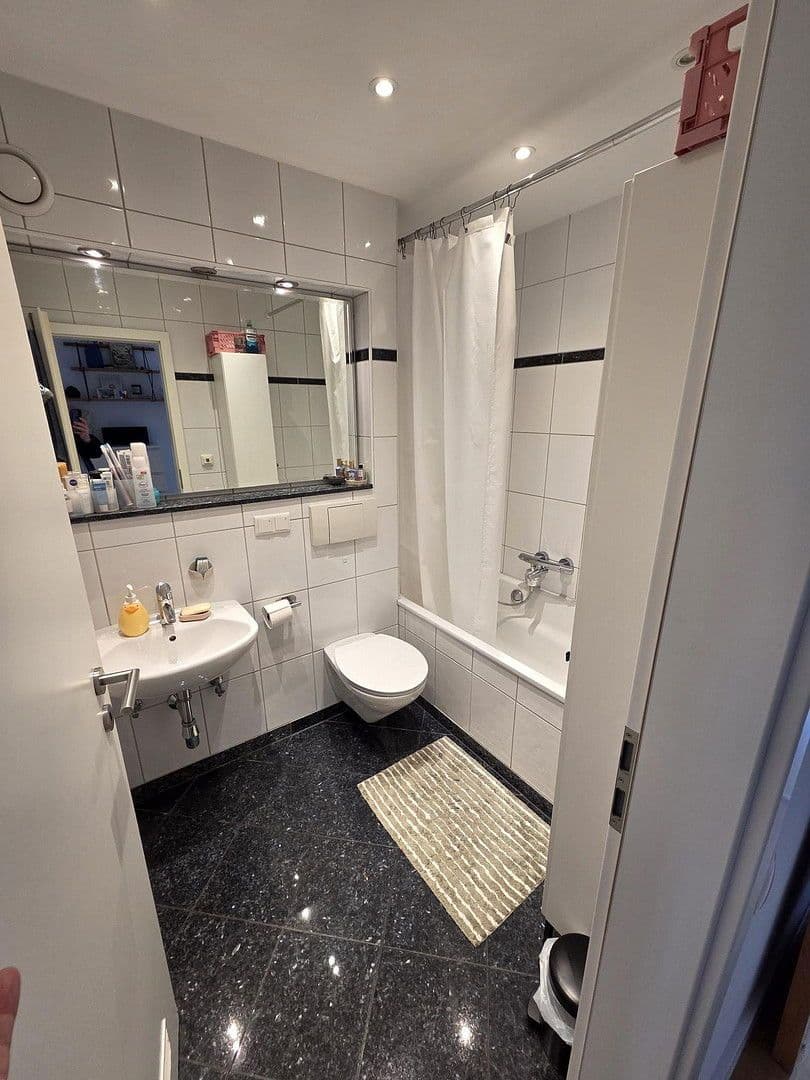 Predaj bytu 3-izbový 88 m², Bismarckstr., Ratingen, Severné Porýnie - Westfálsko Predaj bytu 3-izbový 88 m², Bismarckstr., Ratingen, Severné Porýnie - Westfálsko