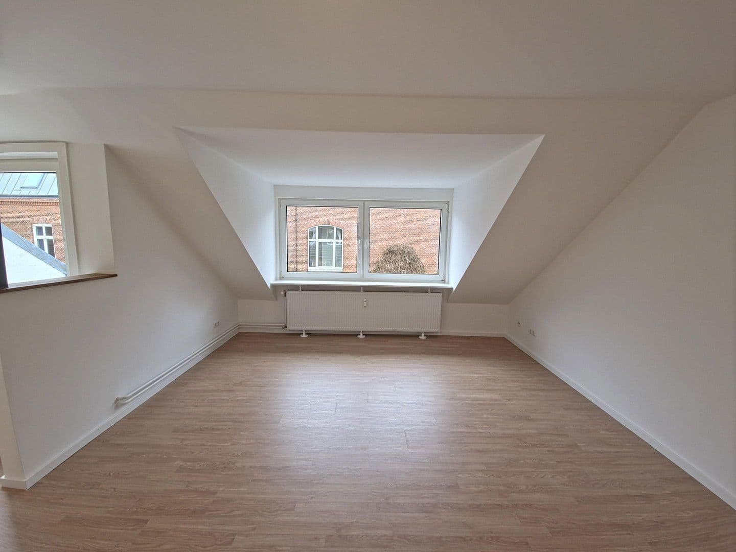 Predaj bytu 2-izbový 56 m², Itzehoe, Šlezvicko-Holštajnsko Predaj bytu 2-izbový 56 m², Itzehoe, Šlezvicko-Holštajnsko