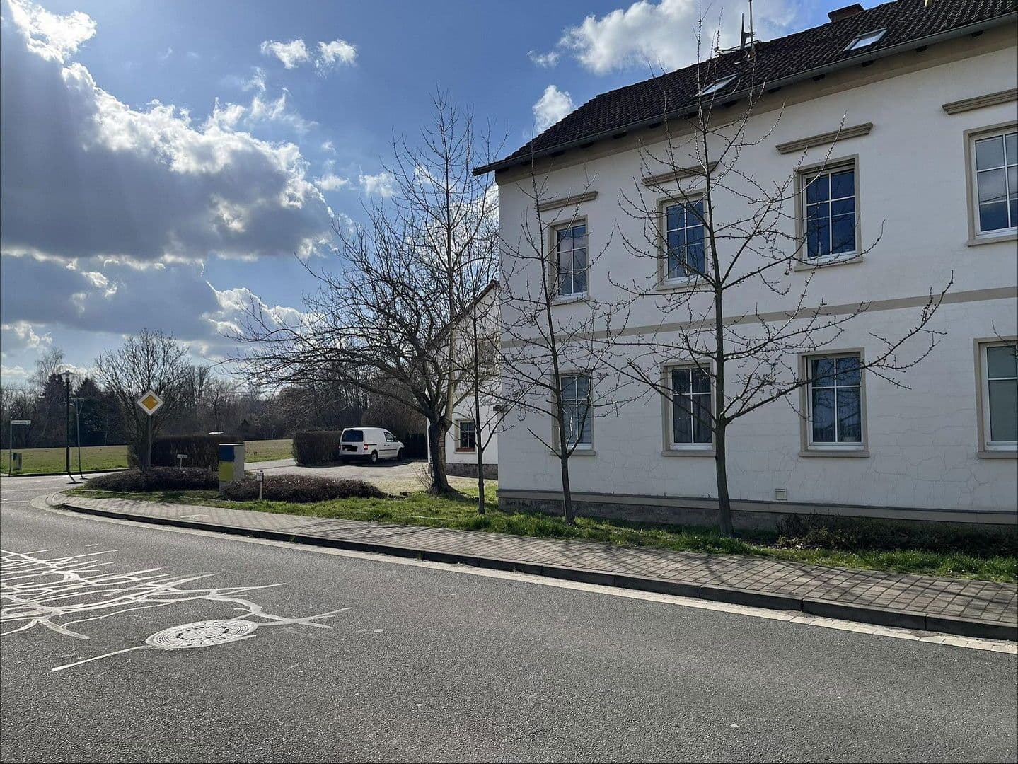 Predaj domu 780 m², pozemek 3.560 m², Lobstädter Straße 11, Neukieritzsch, Sasko Predaj domu 780 m², pozemek 3.560 m², Lobstädter Straße 11, Neukieritzsch, Sasko