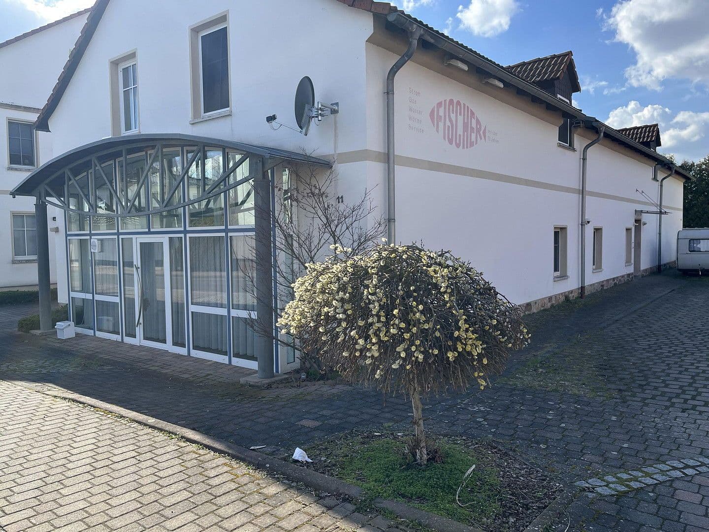 Predaj domu 780 m², pozemek 3.560 m², Lobstädter Straße 11, Neukieritzsch, Sasko Predaj domu 780 m², pozemek 3.560 m², Lobstädter Straße 11, Neukieritzsch, Sasko