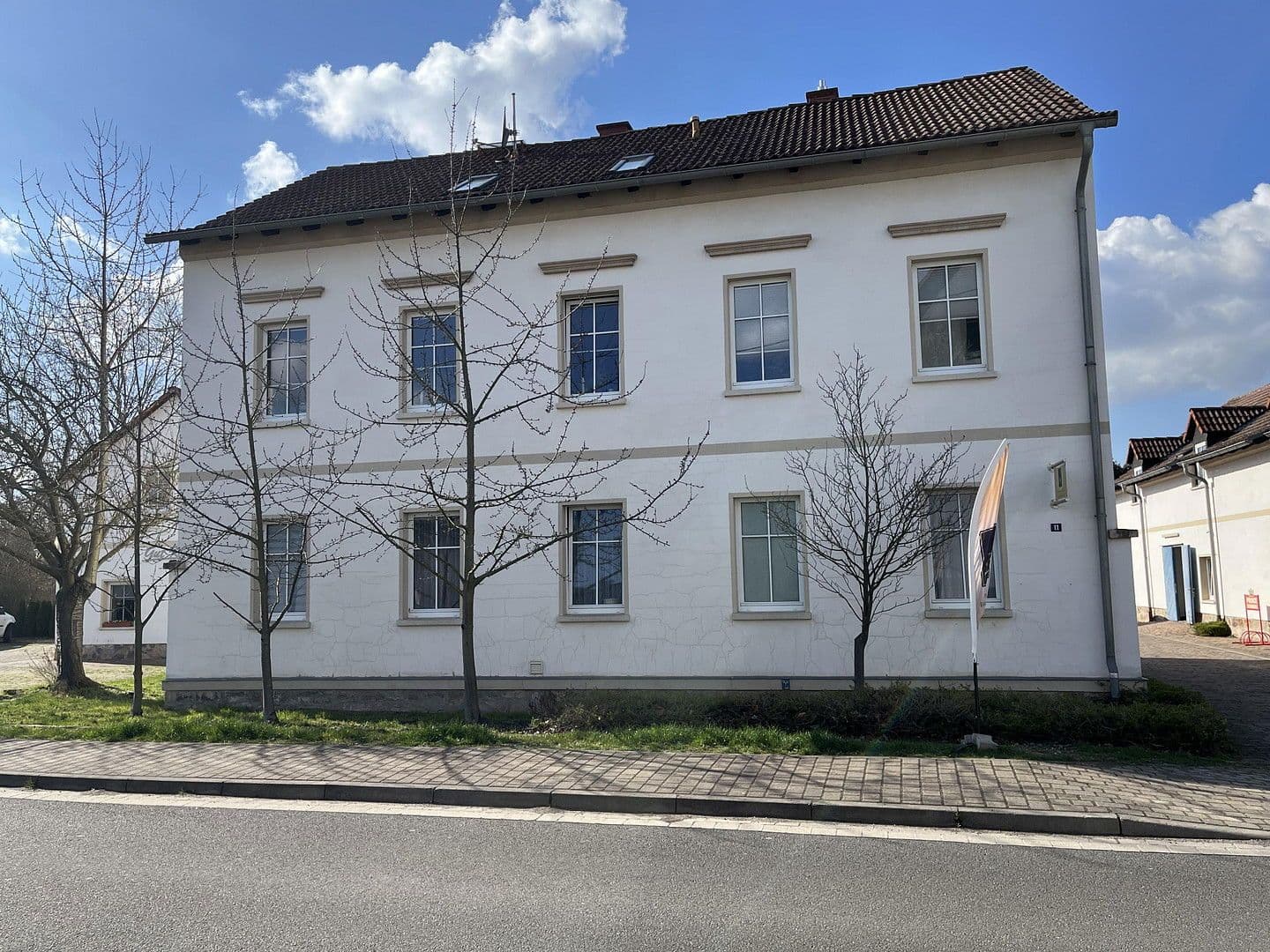 Predaj domu 780 m², pozemek 3.560 m², Lobstädter Straße 11, Neukieritzsch, Sasko Predaj domu 780 m², pozemek 3.560 m², Lobstädter Straße 11, Neukieritzsch, Sasko