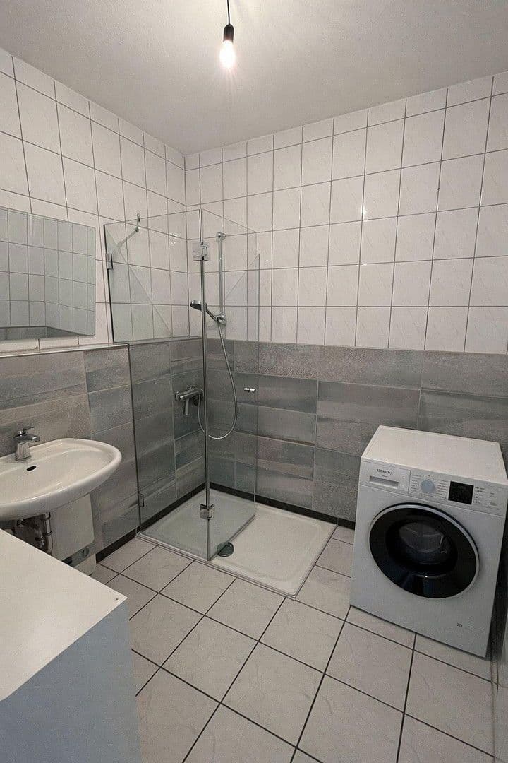Prenájom bytu 2-izbový 62 m², Gummersbach, Severné Porýnie - Westfálsko Prenájom bytu 2-izbový 62 m², Gummersbach, Severné Porýnie - Westfálsko