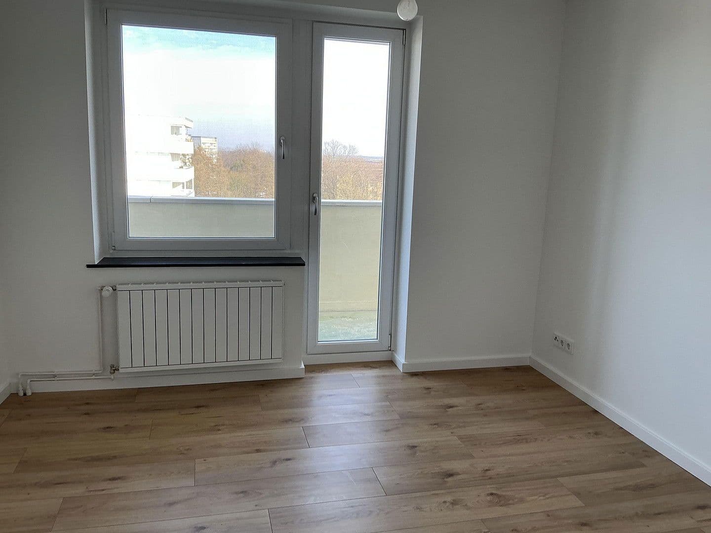 Prenájom bytu 3-izbový 70 m², Allerstrasse, Wolfsburg, Dolné Sasko Prenájom bytu 3-izbový 70 m², Allerstrasse, Wolfsburg, Dolné Sasko