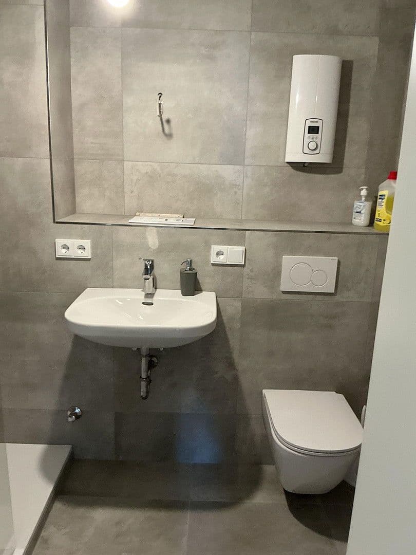 Prenájom bytu 3-izbový 70 m², Allerstrasse, Wolfsburg, Dolné Sasko Prenájom bytu 3-izbový 70 m², Allerstrasse, Wolfsburg, Dolné Sasko