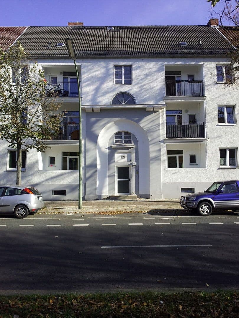 Predaj domu 606 m², pozemek 565 m², Aroser Allee 102, Berlin, Berlín Predaj domu 606 m², pozemek 565 m², Aroser Allee 102, Berlin, Berlín