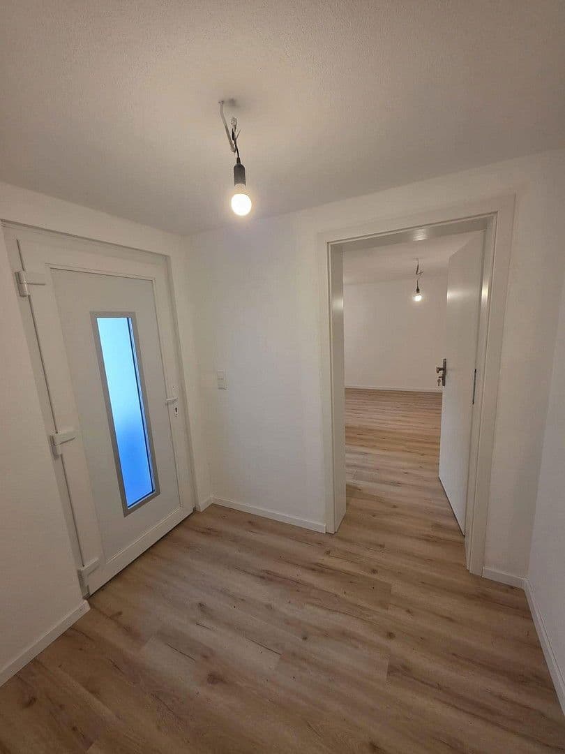 Predaj domu 135 m², pozemek 305 m², Böllatstrasse 14, Nürtingen, Bádensko-Wurttembersko Predaj domu 135 m², pozemek 305 m², Böllatstrasse 14, Nürtingen, Bádensko-Wurttembersko