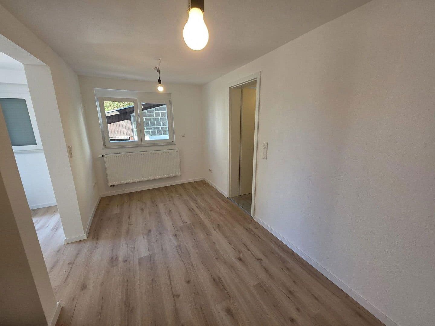 Predaj domu 135 m², pozemek 305 m², Böllatstrasse 14, Nürtingen, Bádensko-Wurttembersko Predaj domu 135 m², pozemek 305 m², Böllatstrasse 14, Nürtingen, Bádensko-Wurttembersko
