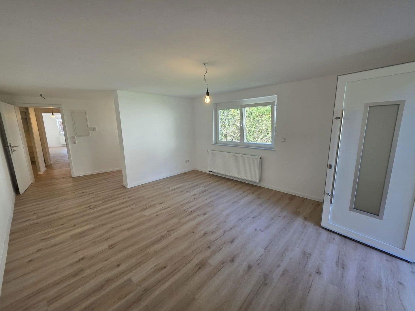 Predaj domu 135 m², pozemek 305 m², Böllatstrasse 14, Nürtingen, Bádensko-Wurttembersko Predaj domu 135 m², pozemek 305 m², Böllatstrasse 14, Nürtingen, Bádensko-Wurttembersko