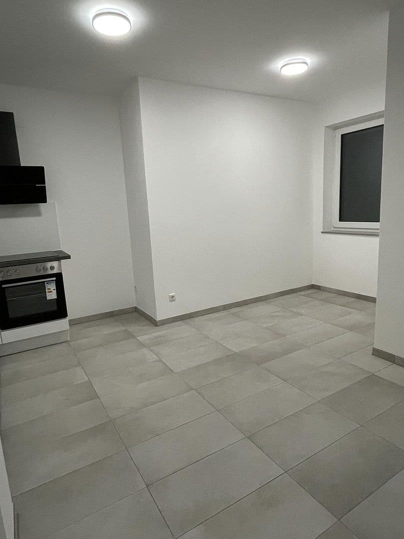 Prenájom bytu 3-izbový 72 m², Burgstetten, Bádensko-Wurttembersko Prenájom bytu 3-izbový 72 m², Burgstetten, Bádensko-Wurttembersko