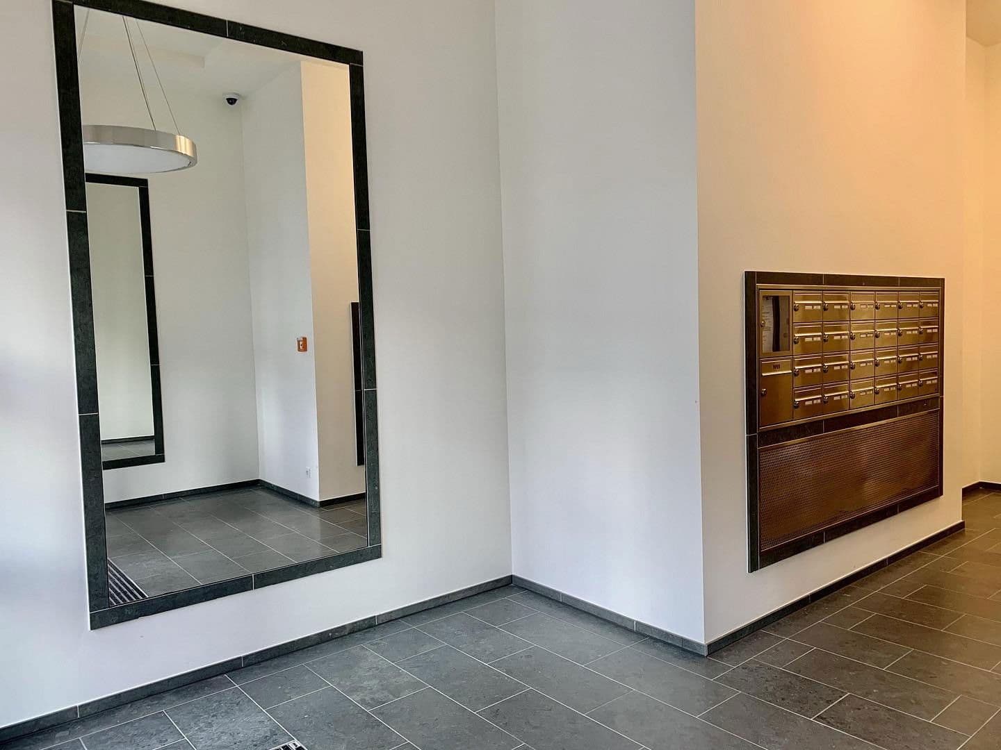 Prenájom bytu 1-izbový 41 m², Genthiner Str. 46, Berlin, Berlín Prenájom bytu 1-izbový 41 m², Genthiner Str. 46, Berlin, Berlín