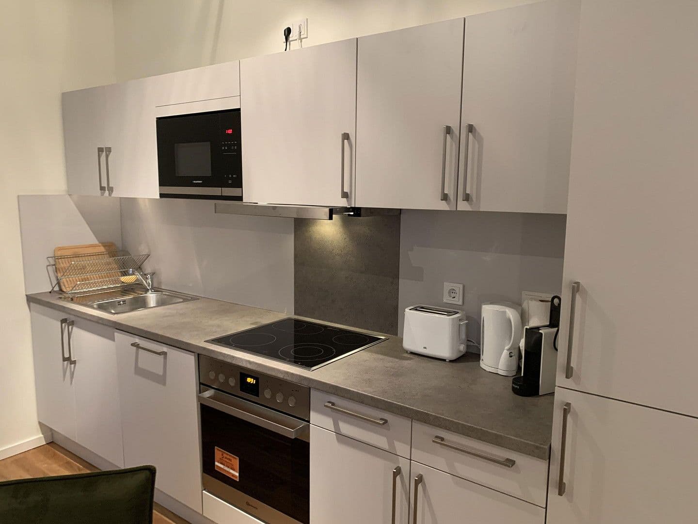 Prenájom bytu 1-izbový 41 m², Genthiner Str. 46, Berlin, Berlín Prenájom bytu 1-izbový 41 m², Genthiner Str. 46, Berlin, Berlín