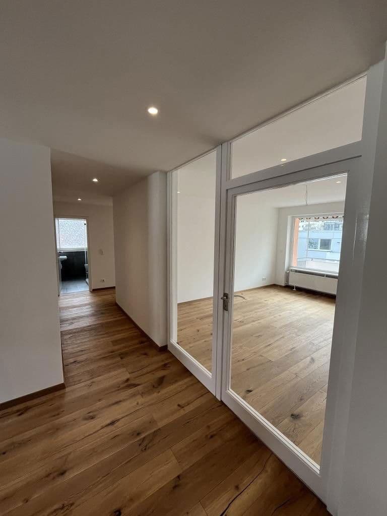 Prenájom bytu 4-izbový 93 m², Nürnberg, Bavorsko Prenájom bytu 4-izbový 93 m², Nürnberg, Bavorsko