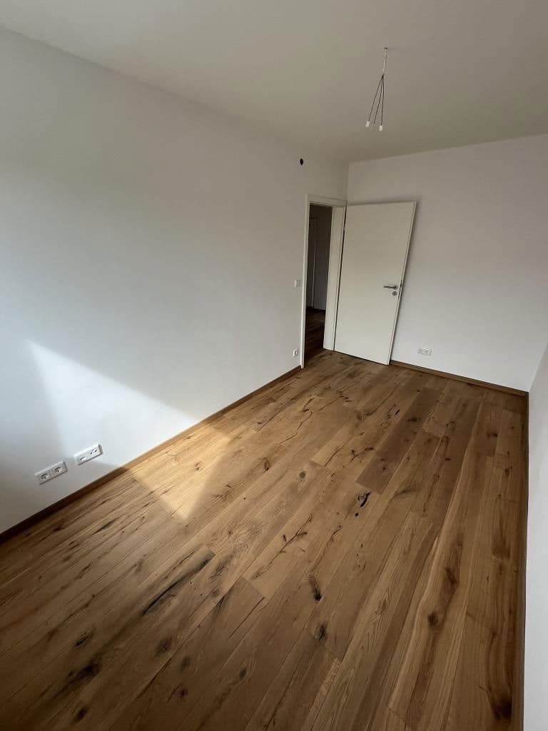 Prenájom bytu 4-izbový 93 m², Nürnberg, Bavorsko Prenájom bytu 4-izbový 93 m², Nürnberg, Bavorsko