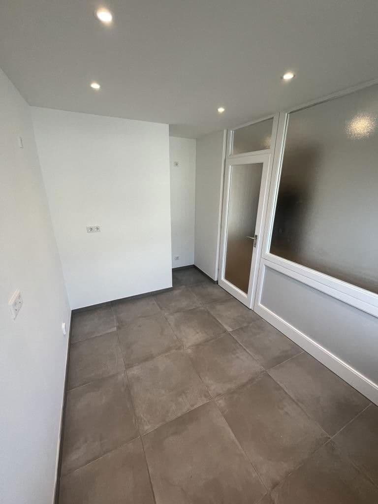 Prenájom bytu 4-izbový 93 m², Nürnberg, Bavorsko Prenájom bytu 4-izbový 93 m², Nürnberg, Bavorsko