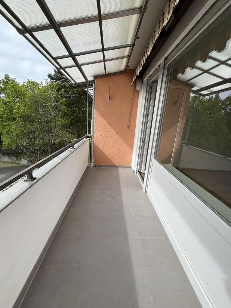 Prenájom bytu 4-izbový 93 m², Nürnberg, Bavorsko Prenájom bytu 4-izbový 93 m², Nürnberg, Bavorsko