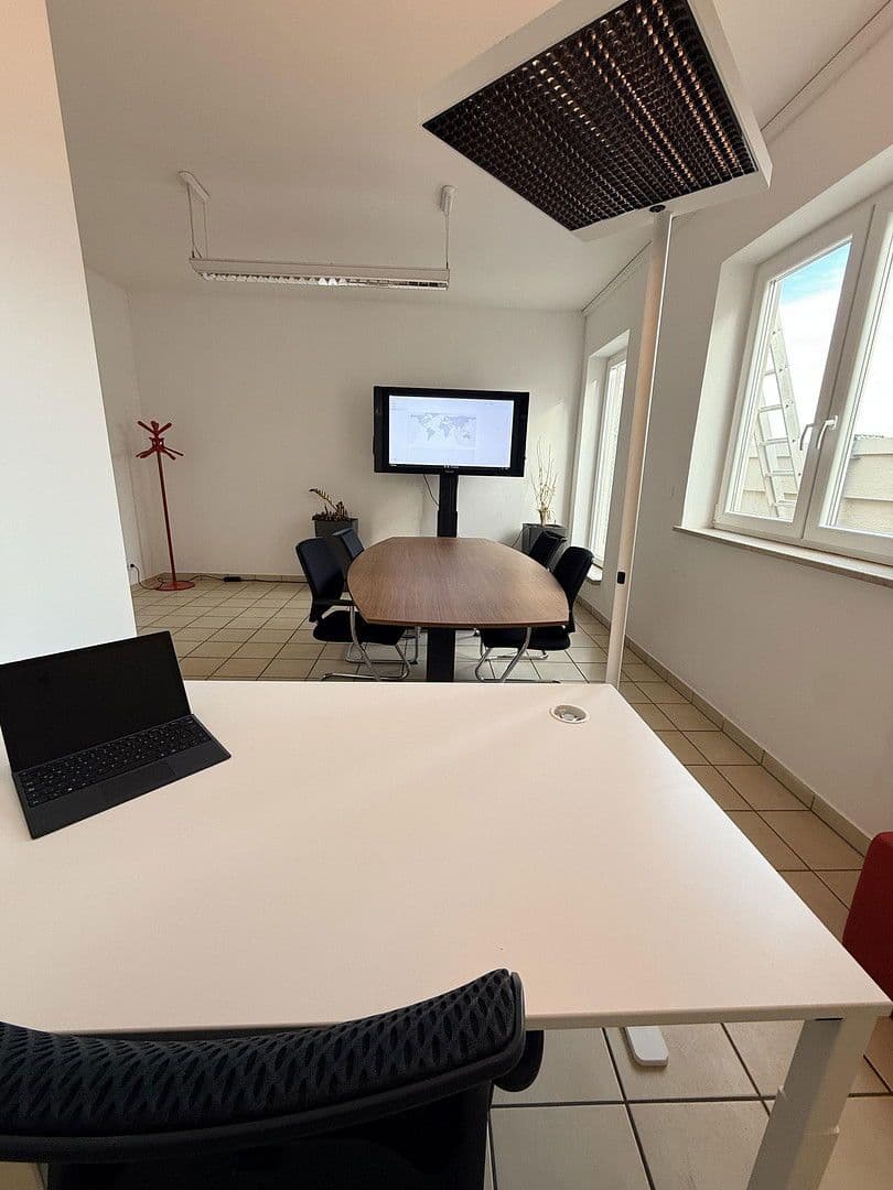 Prenájom kancelárie 24 m², Dieselstr. 1, Rottenburg a. d. Laaber, Bavorsko Prenájom kancelárie 24 m², Dieselstr. 1, Rottenburg a. d. Laaber, Bavorsko