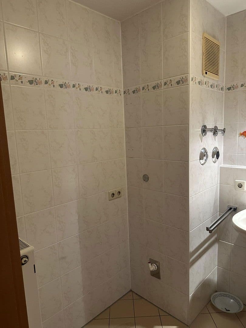 Prenájom bytu 3-izbový 90 m², Thekla-Kauffmann-Weg 7, Stuttgart, Bádensko-Wurttembersko Prenájom bytu 3-izbový 90 m², Thekla-Kauffmann-Weg 7, Stuttgart, Bádensko-Wurttembersko