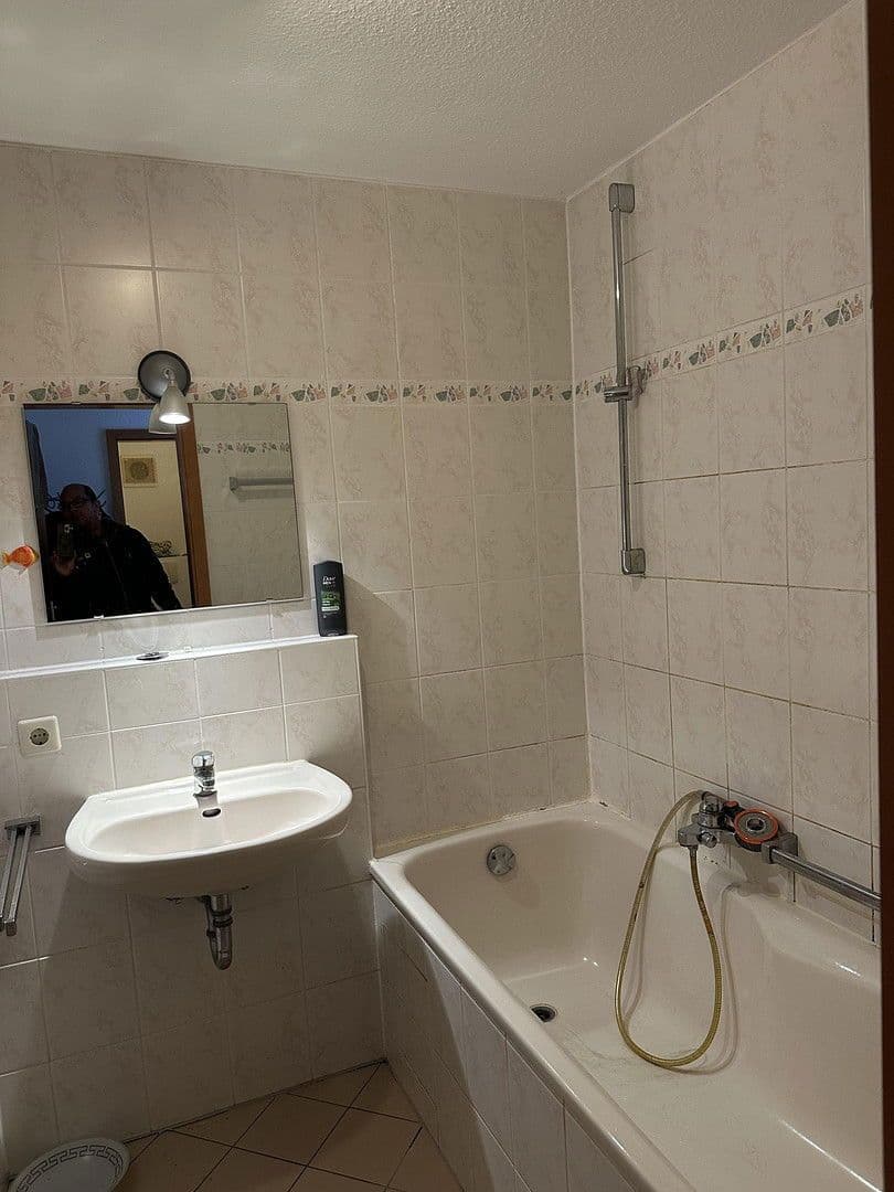 Prenájom bytu 3-izbový 90 m², Thekla-Kauffmann-Weg 7, Stuttgart, Bádensko-Wurttembersko Prenájom bytu 3-izbový 90 m², Thekla-Kauffmann-Weg 7, Stuttgart, Bádensko-Wurttembersko