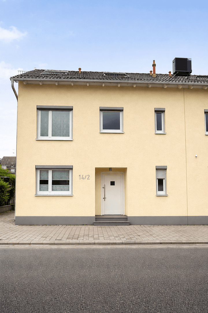 Predaj domu 185 m², pozemek 176 m², Gärtringen, Bádensko-Wurttembersko Predaj domu 185 m², pozemek 176 m², Gärtringen, Bádensko-Wurttembersko