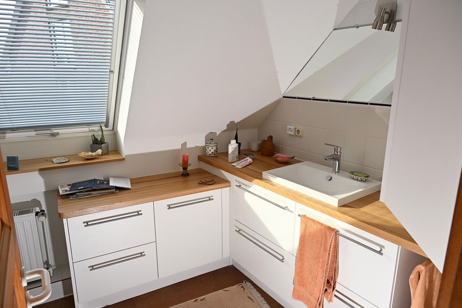 Predaj domu 167 m², pozemek 152 m², Neumünster, Šlezvicko-Holštajnsko Predaj domu 167 m², pozemek 152 m², Neumünster, Šlezvicko-Holštajnsko
