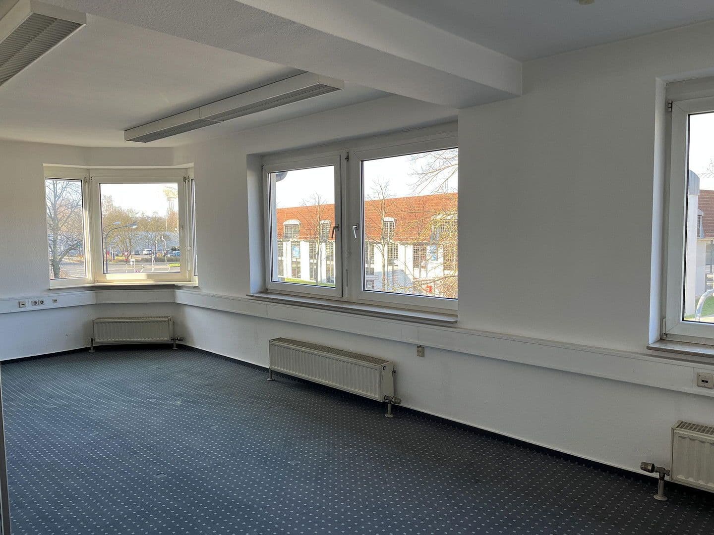 Prenájom kancelárie 220 m², Fulda, Hesensko Prenájom kancelárie 220 m², Fulda, Hesensko
