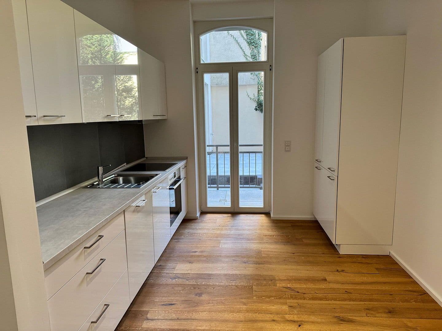 Prenájom bytu 3-izbový 69 m², Krafftstr. 1, Offenbach, Hesensko Prenájom bytu 3-izbový 69 m², Krafftstr. 1, Offenbach, Hesensko