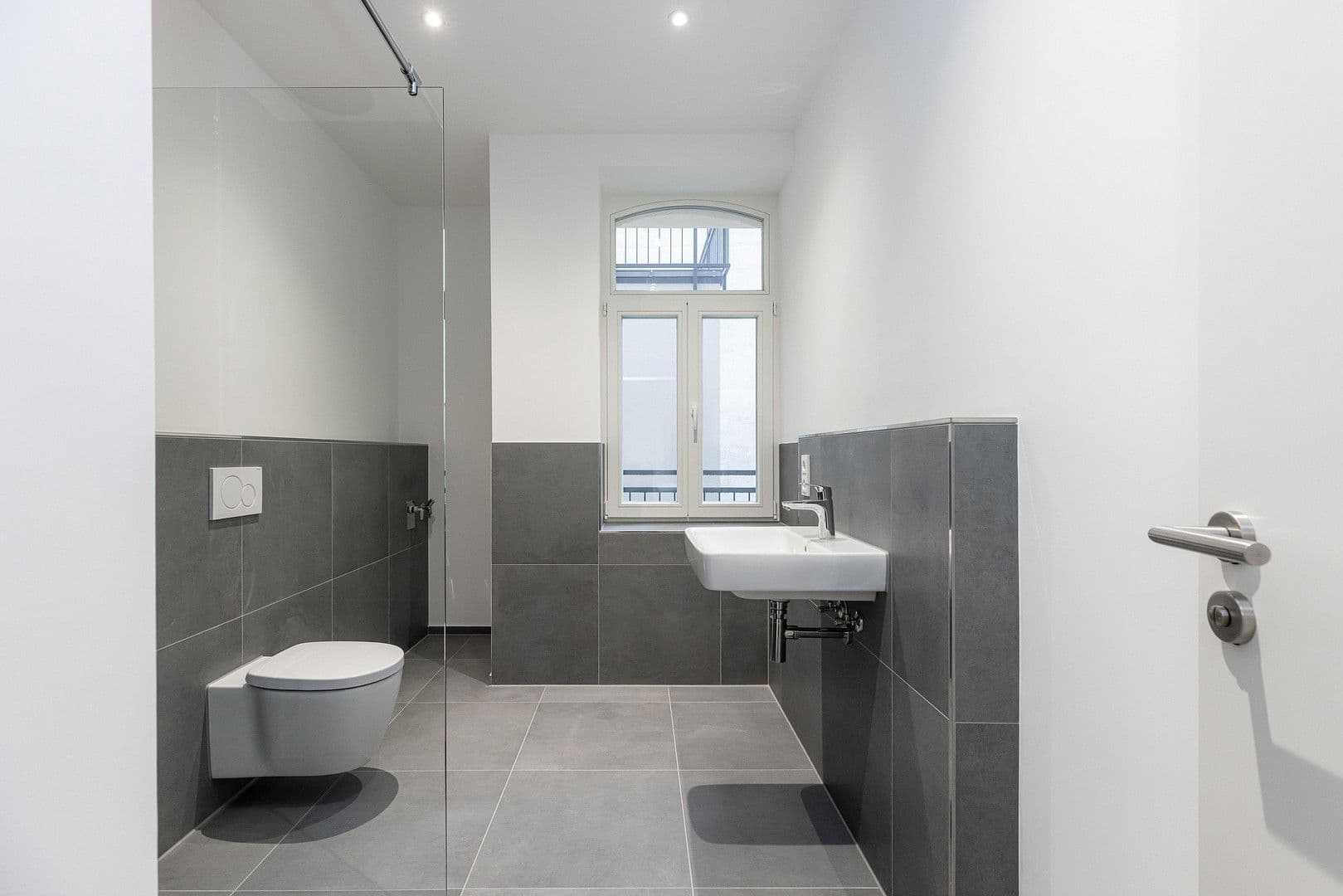 Prenájom bytu 3-izbový 69 m², Krafftstr. 1, Offenbach, Hesensko Prenájom bytu 3-izbový 69 m², Krafftstr. 1, Offenbach, Hesensko