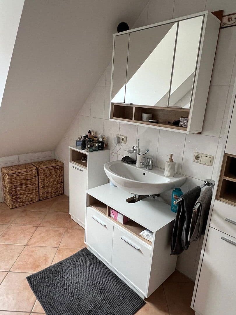 Prenájom bytu 3-izbový 82 m², Blumenstraße 23, Karlsfeld, Bavorsko Prenájom bytu 3-izbový 82 m², Blumenstraße 23, Karlsfeld, Bavorsko