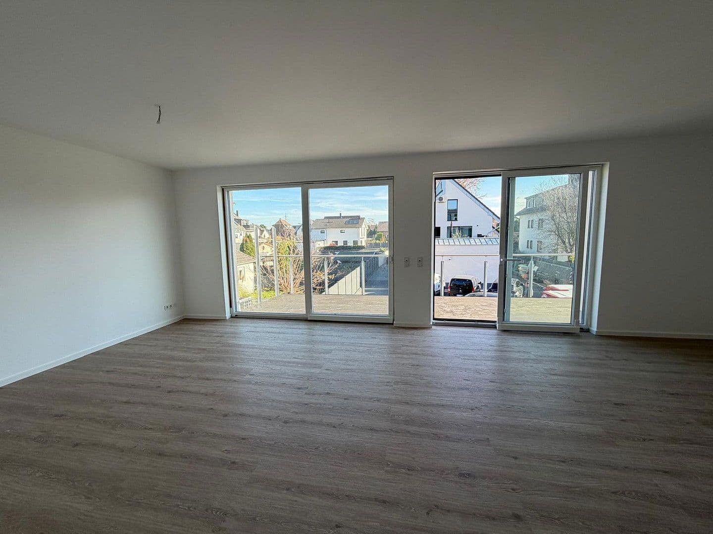 Prenájom bytu 3-izbový 100 m², Köln, Severné Porýnie - Westfálsko Prenájom bytu 3-izbový 100 m², Köln, Severné Porýnie - Westfálsko