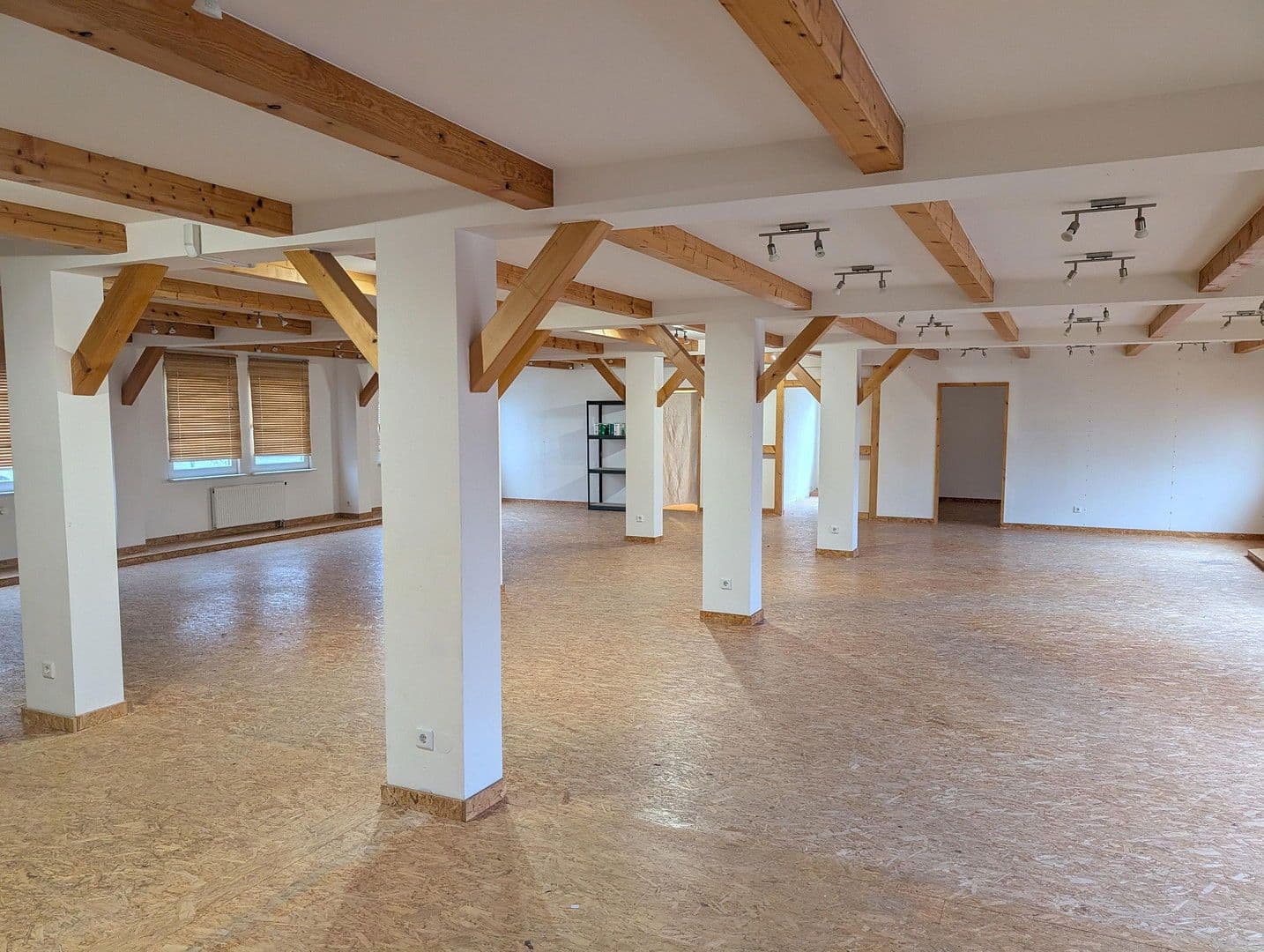 Prenájom kancelárie 436 m², Engelsdorfer Str. 373, Leipzig, Sasko Prenájom kancelárie 436 m², Engelsdorfer Str. 373, Leipzig, Sasko