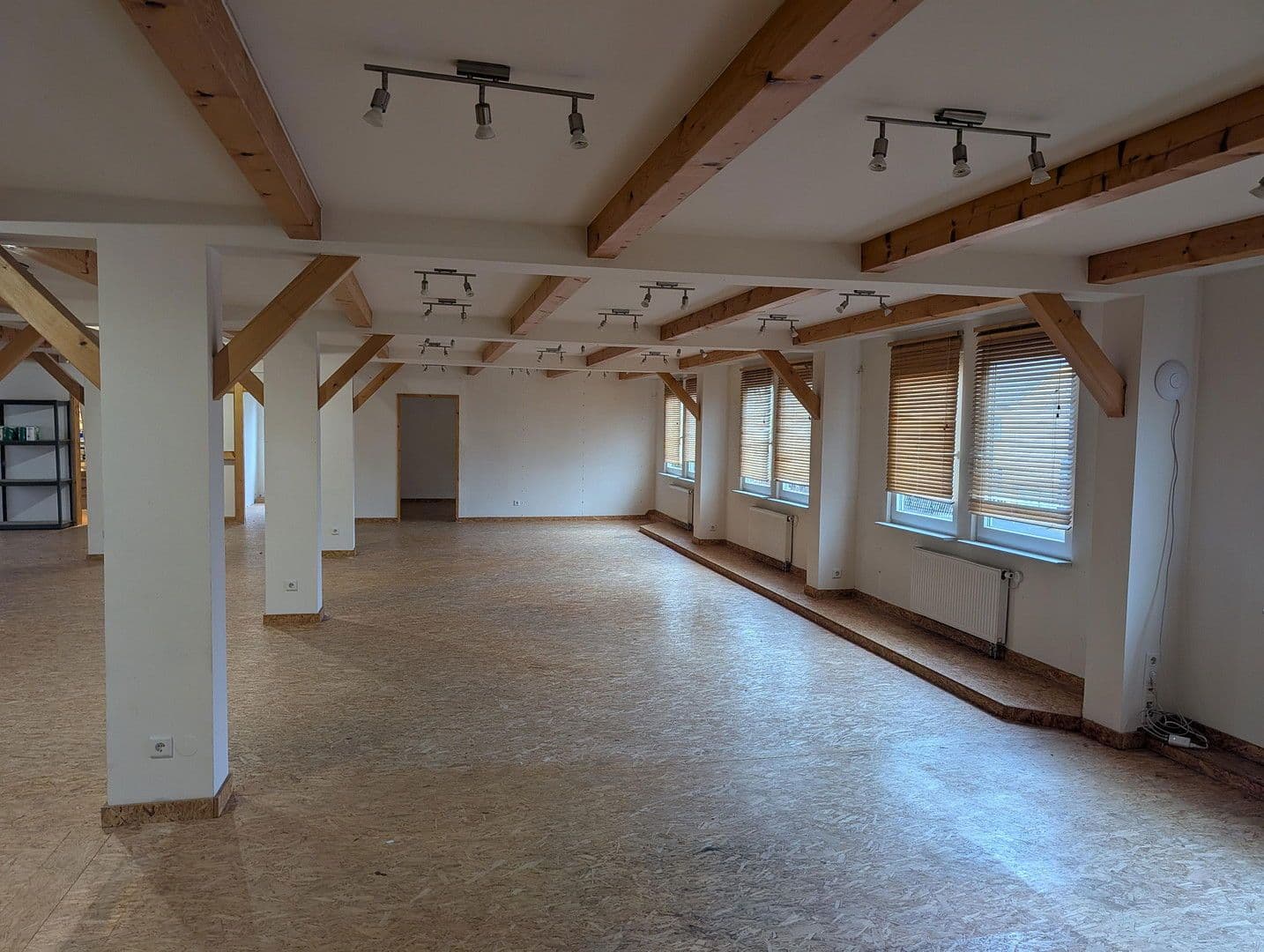 Prenájom kancelárie 436 m², Engelsdorfer Str. 373, Leipzig, Sasko Prenájom kancelárie 436 m², Engelsdorfer Str. 373, Leipzig, Sasko