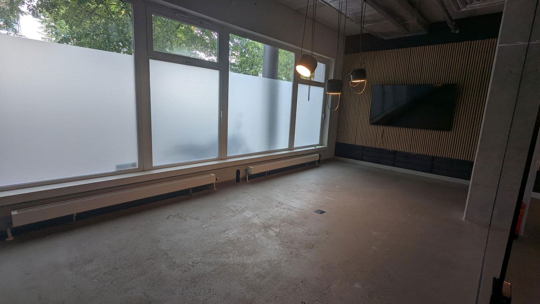 Prenájom nebytového priestoru 288 m², Danziger Str. 211, Berlin, Berlín Prenájom nebytového priestoru 288 m², Danziger Str. 211, Berlin, Berlín