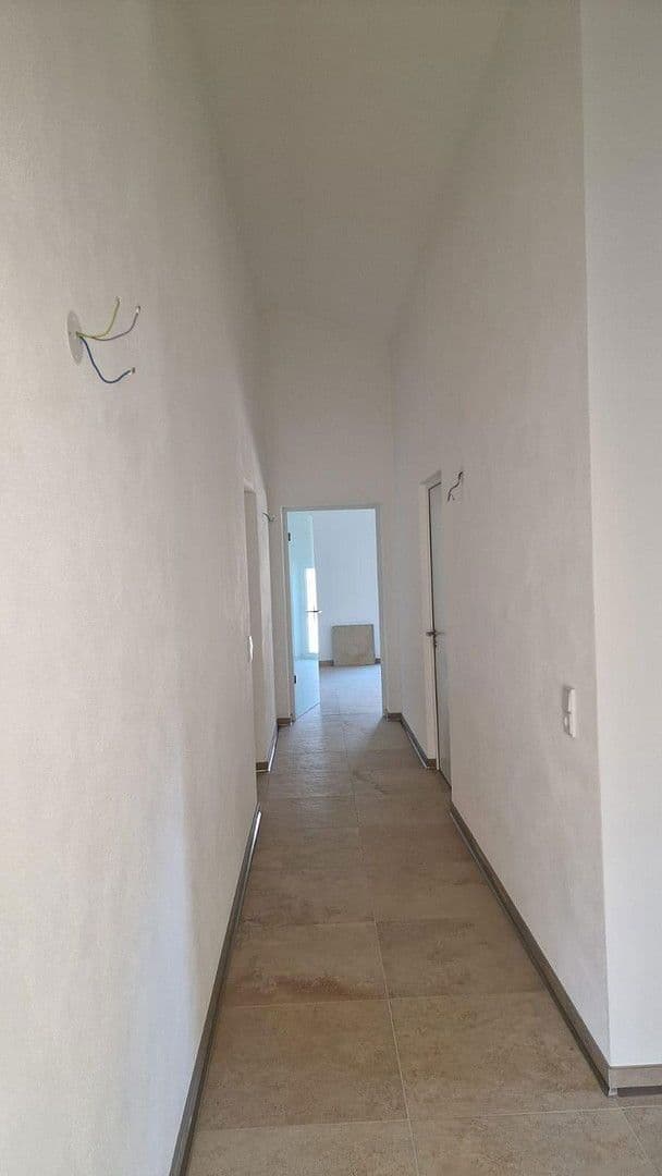Predaj domu 230 m², pozemek 640 m², Am Lech 1 1/2, Unterdießen, Bavorsko Predaj domu 230 m², pozemek 640 m², Am Lech 1 1/2, Unterdießen, Bavorsko