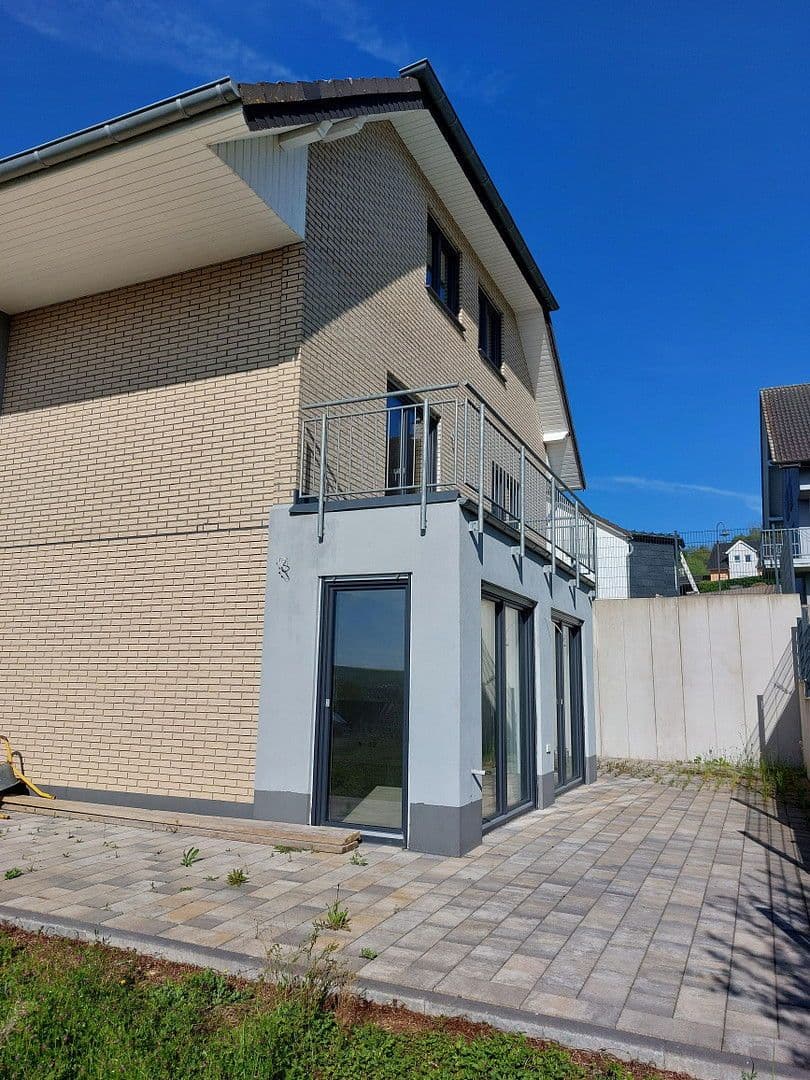 Predaj bytu 3-izbový 106 m², Schöndorf, Porýnie-Falcko Predaj bytu 3-izbový 106 m², Schöndorf, Porýnie-Falcko