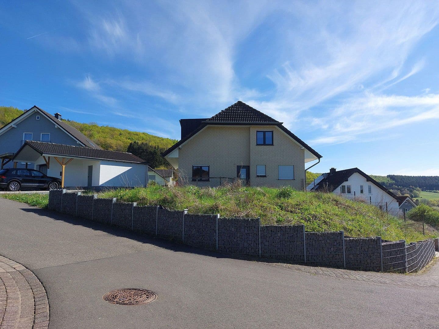 Predaj bytu 5-izbový 175 m², Schöndorf, Porýnie-Falcko Predaj bytu 5-izbový 175 m², Schöndorf, Porýnie-Falcko