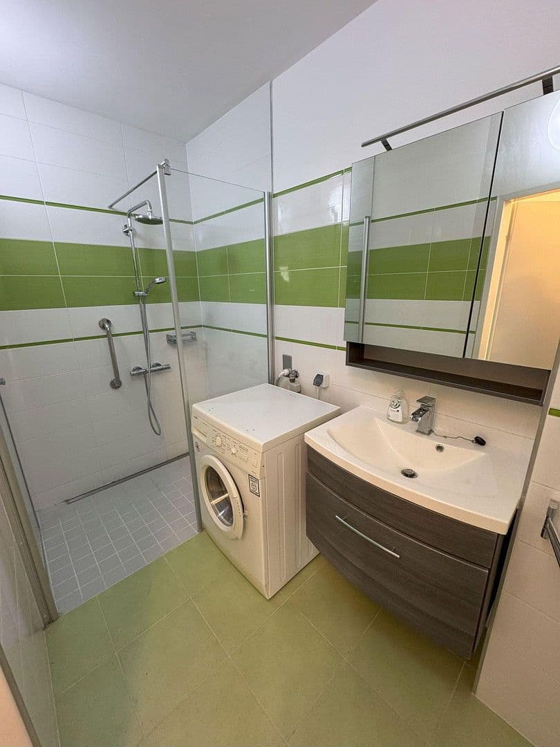 Prenájom bytu 13 m², Wien, Viedeň Prenájom bytu 13 m², Wien, Viedeň