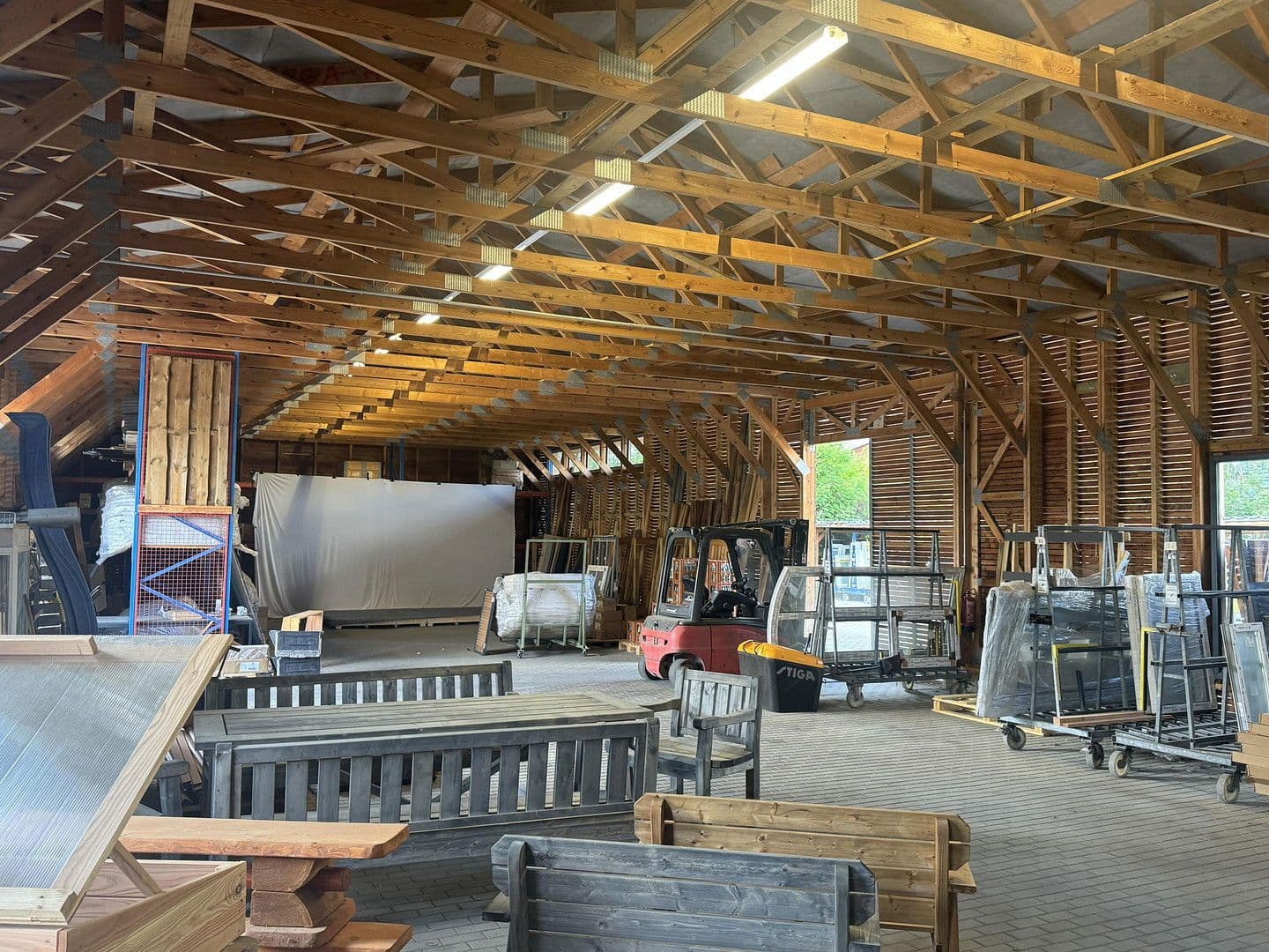 Prenájom nebytového priestoru 6.000 m², Löbauer Str. 1a, Žitava, Sasko Prenájom nebytového priestoru 6.000 m², Löbauer Str. 1a, Žitava, Sasko