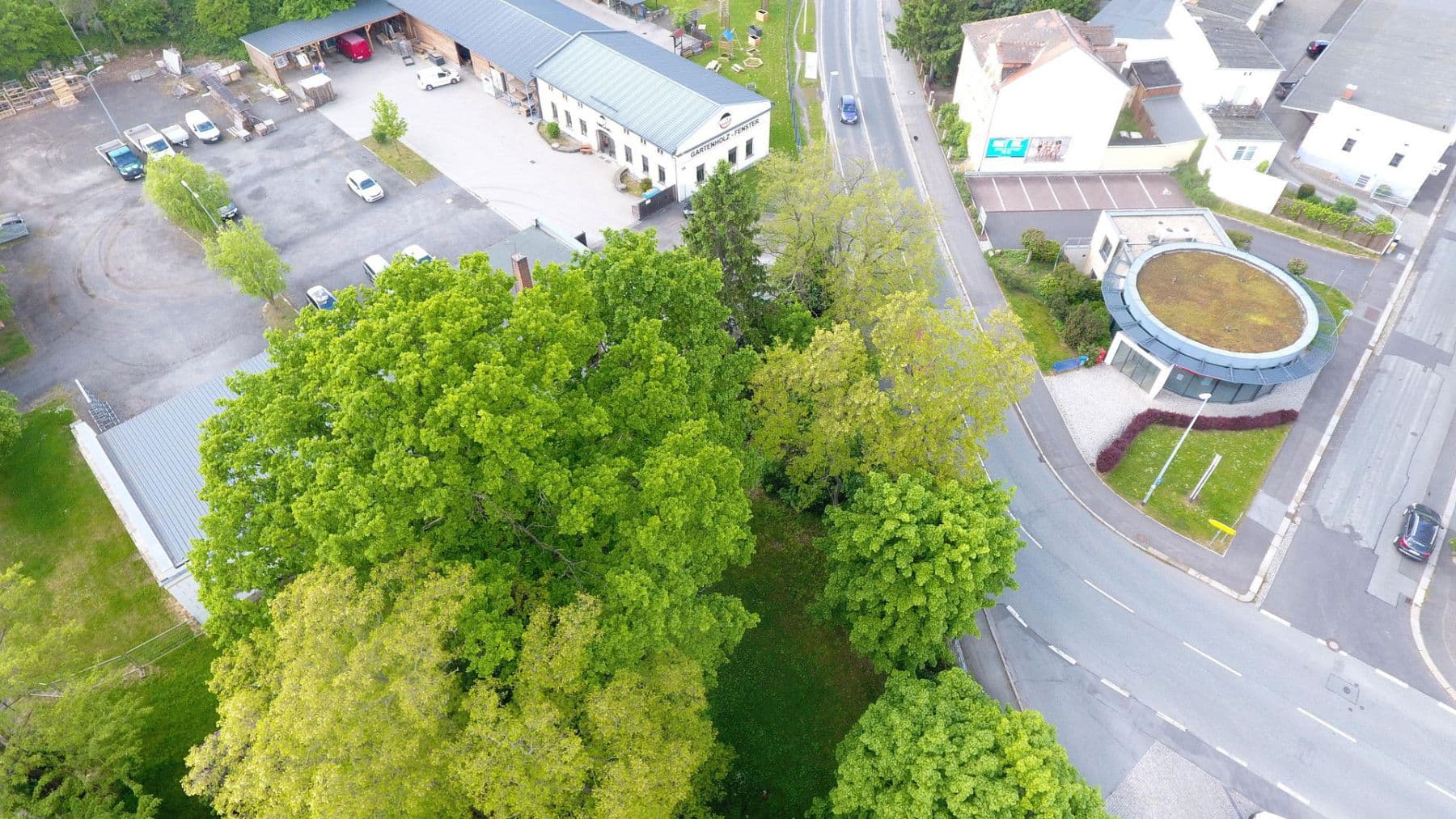 Prenájom nebytového priestoru 6.000 m², Löbauer Str. 1a, Žitava, Sasko Prenájom nebytového priestoru 6.000 m², Löbauer Str. 1a, Žitava, Sasko