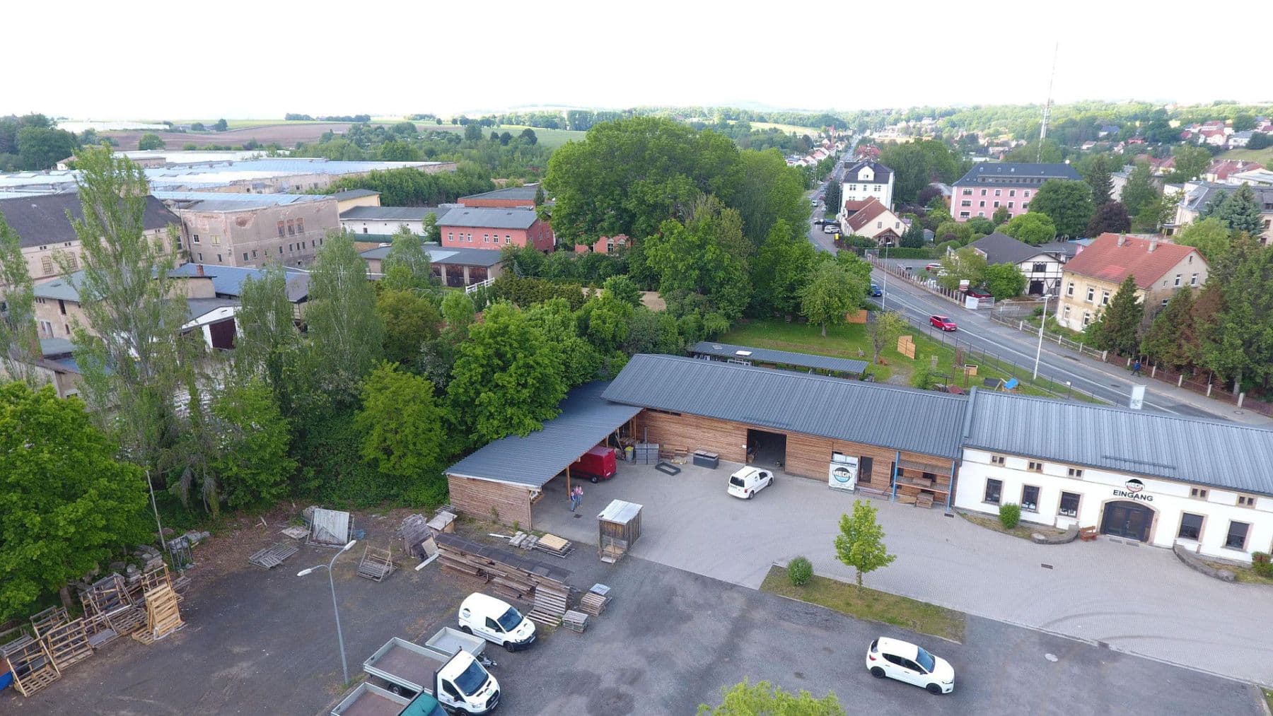 Prenájom nebytového priestoru 6.000 m², Löbauer Str. 1a, Žitava, Sasko Prenájom nebytového priestoru 6.000 m², Löbauer Str. 1a, Žitava, Sasko
