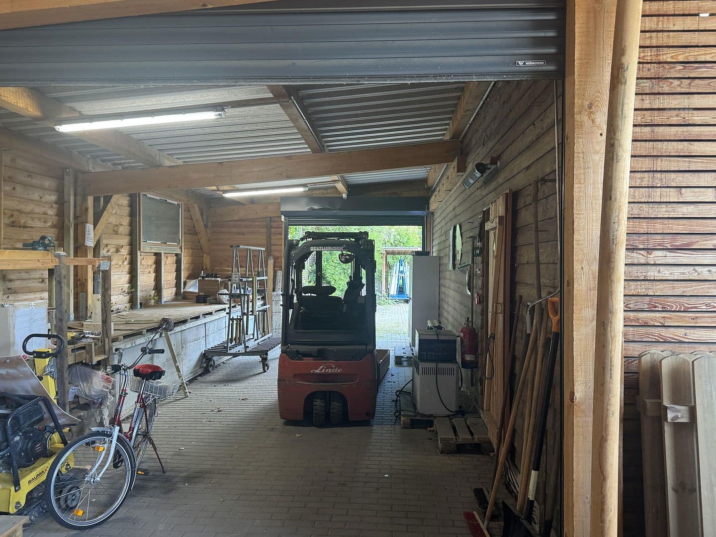 Prenájom nebytového priestoru 6.000 m², Löbauer Str. 1a, Žitava, Sasko Prenájom nebytového priestoru 6.000 m², Löbauer Str. 1a, Žitava, Sasko